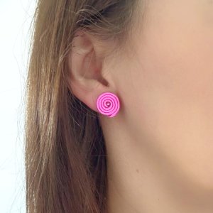 Minimalistyczne różowe kolczyki soutache