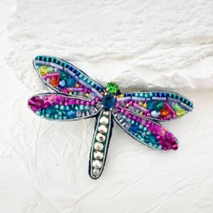 broszka ważka ręcznie haftowana