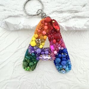 Brelok tęczowa litera A